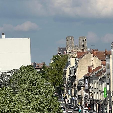 Reims Voyage Apartment Exterior photo